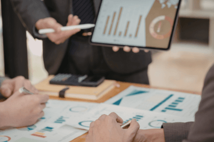 A reputação corporativa influencia diretamente a performance comercial e a confiança do mercado, como destaca Alex Nabuco Dos Santos.