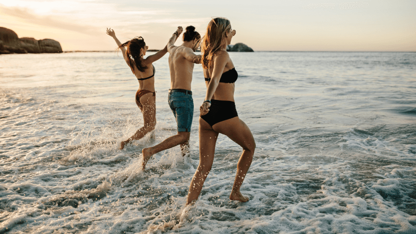 Temporada de verão impulsiona economia local em Guaratuba e Pontal do Paraná com alta no turismo