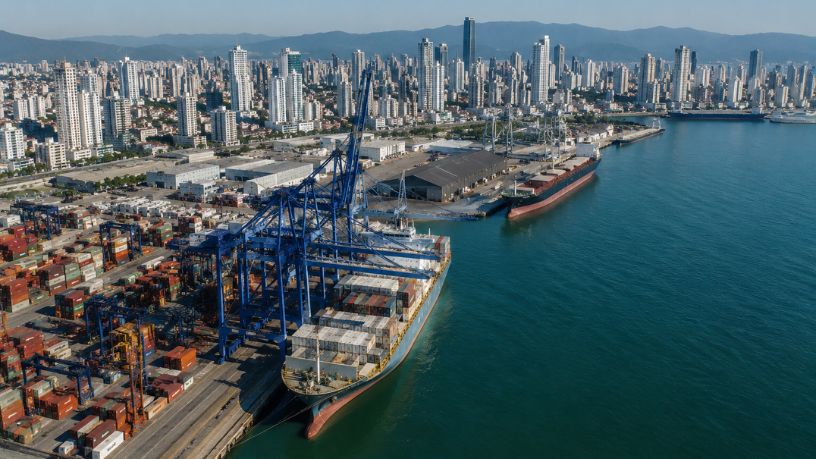 O Fenômeno Econômico do Litoral Catarinense: Como Conciliar Crescimento Industrial e Qualidade de Vida
